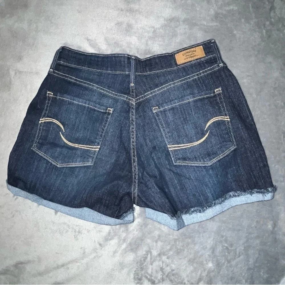 Signature by Levi Strauss High Rise Denim Jean Shorts Women’s Size 8 Waist 29